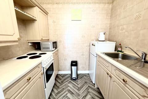 1 bedroom apartment for sale, High Street, Gosforth, Newcastle upon Tyne, Tyne and Wear, NE3 1LL