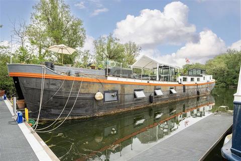 4 bedroom houseboat for sale, Staines Road, Chertsey KT16