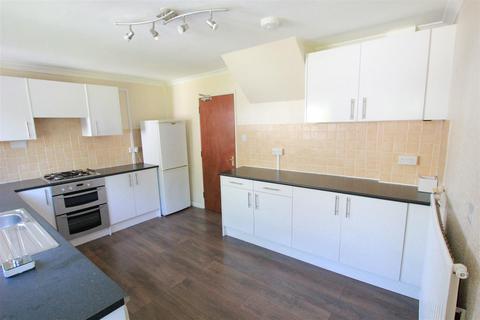 4 bedroom end of terrace house to rent, Four Acres, Stevenage, Hertfordshire, SG1 3PL.