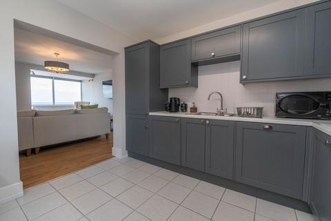 2 bedroom apartment for sale, Cliff Parade, Hunstanton, PE36
