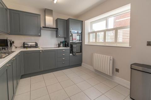 2 bedroom apartment for sale, Cliff Parade, Hunstanton, PE36