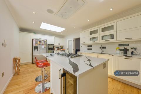 undefined, Napsbury Lane, St Albans, AL1