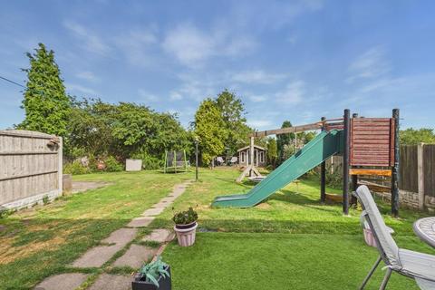 3 bedroom semi-detached house for sale, Meadway, Streethouse, Pontefract
