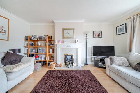 2 bedroom bungalow for sale, Longmeadow Road, Keynsham, Bristol