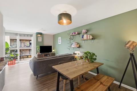 undefined, Troubridge Square, London E17