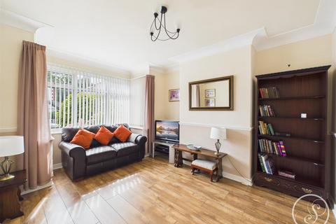 3 bedroom semi-detached house for sale, Plantation Avenue, Leeds