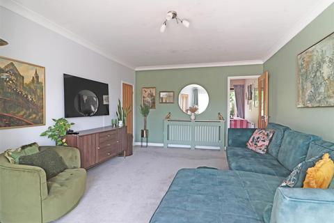 2 bedroom house for sale, Oxford Road, Redhill
