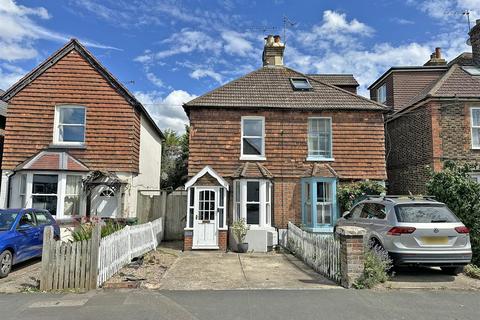 2 bedroom semi-detached house for sale, Earlswood Road, Redhill