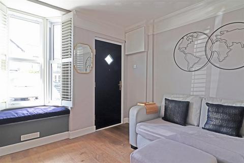 2 bedroom semi-detached house for sale, Earlswood Road, Redhill