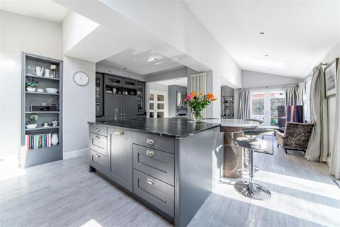 4 bedroom detached house for sale, Hillside, Newcastle Upon Tyne NE20