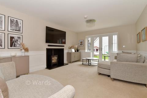 4 bedroom detached house for sale, Carpenters Lane, Tonbridge TN11