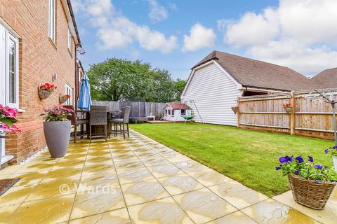 4 bedroom detached house for sale, Carpenters Lane, Tonbridge TN11