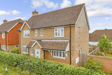 4 bedroom detached house for sale, Carpenters Lane, Tonbridge TN11