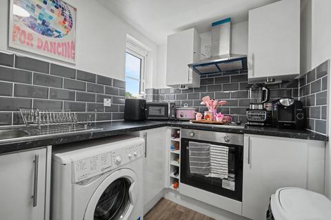2 bedroom flat for sale, Hickory Close, Coventry CV2