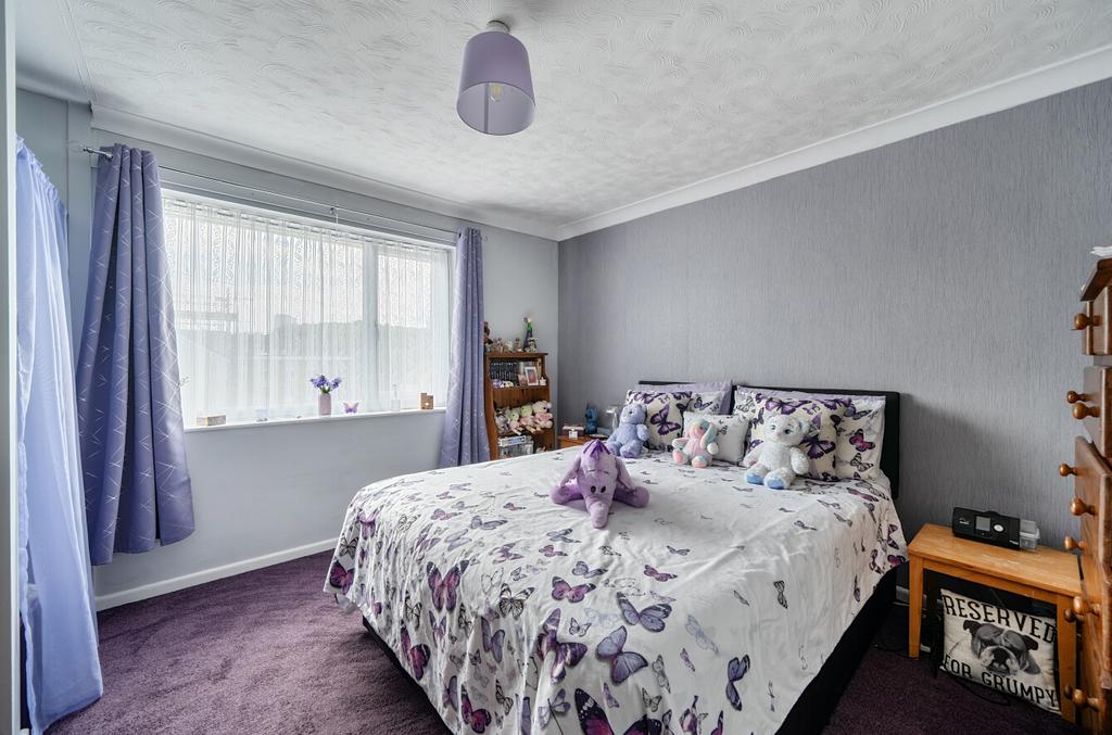 House in Southampton, Thornhill - More