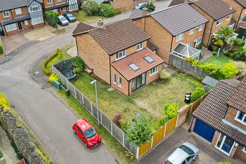 4 bedroom detached house for sale, Thorn Close, Kettering NN16