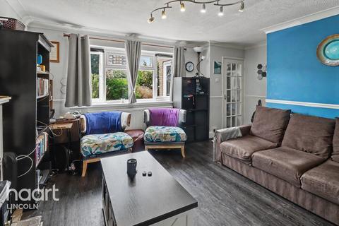 3 bedroom semi-detached house for sale, Falklands Close, Lincoln