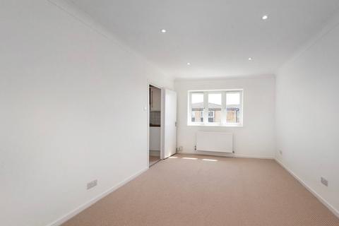 2 bedroom apartment for sale, Fox Hollow Drive, Bexleyheath, DA7