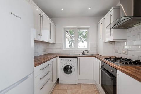 2 bedroom apartment for sale, Fox Hollow Drive, Bexleyheath, DA7