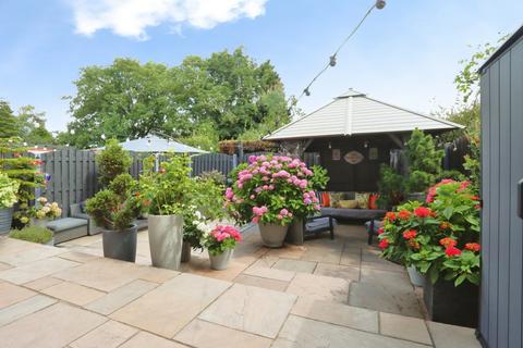 4 bedroom semi-detached house for sale, Broom Lane, Rotherham, South Yorkshire, S60