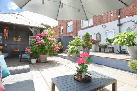 4 bedroom semi-detached house for sale, Broom Lane, Rotherham, South Yorkshire, S60