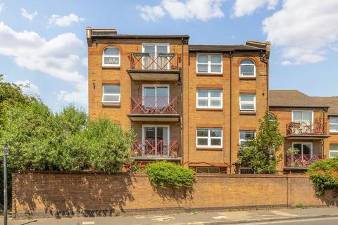 Earlston Grove, London E9