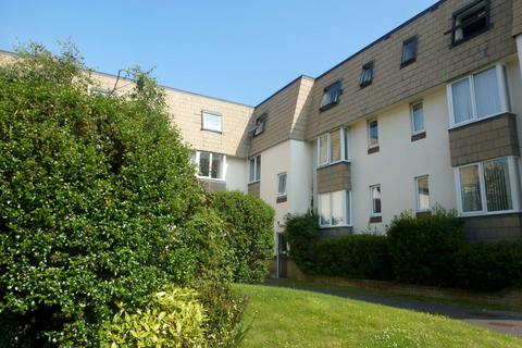 2 bed flat/apartment for rent in Cecil Place, Southsea, PO5