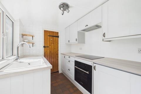 2 bedroom terraced house to rent, Mount Pleasant, Wokingham, Berkshire, RG41