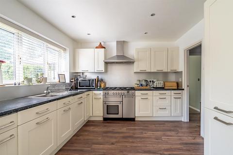5 bedroom semi-detached house for sale, The Village, Strensall, York, YO32 5XB