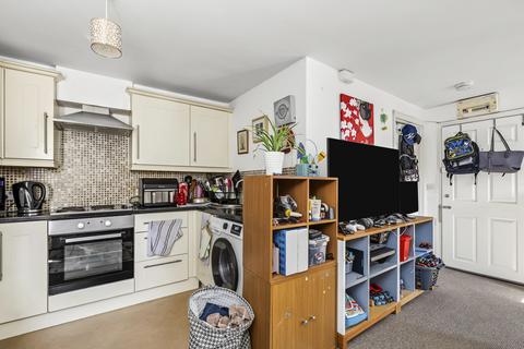 1 bedroom flat to rent, Military Road, Northampton, Northamptonshire, NN1