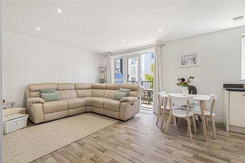 2 bedroom apartment for sale, Hawker Drive, Surrey KT15