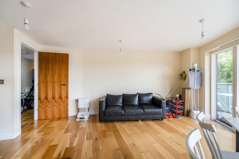 3 bedroom flat to rent, Paul Shekleton House, 39 Trinity Close, E11