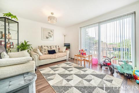 2 bedroom flat to rent, Grosvenor House, Stortford Hall Park, CM23