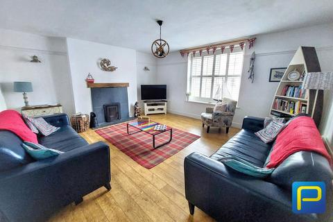 3 bedroom terraced house for sale, Main Street, Seahouses, Northumberland, NE68 7TN