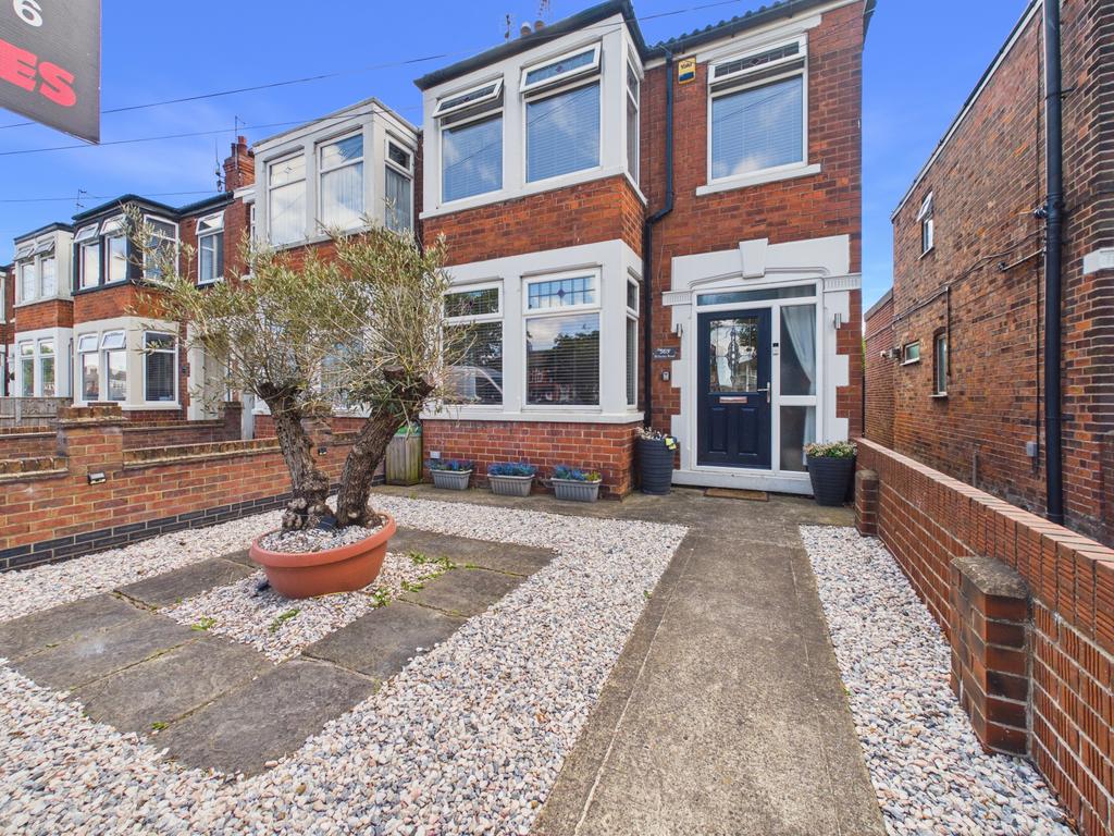 Willerby Road, Hull, HU5 5HY 3 bed end of terrace house for sale - £185,000