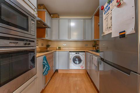 undefined, Queens Street, 140 The Aspect, CF10