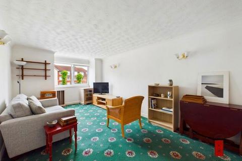 1 bedroom apartment for sale, Conway Road, Colwyn Bay, Conwy, LL29 7HR