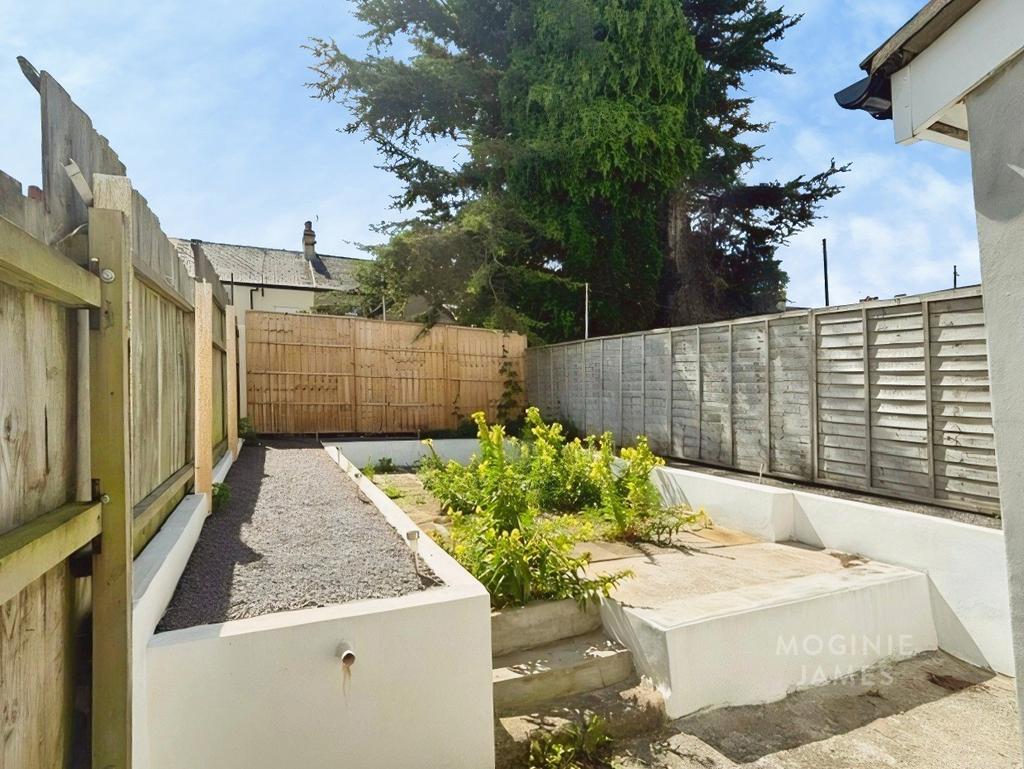 House in Cardiff, Adamsdown - View 5