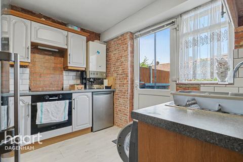 2 bedroom terraced house for sale, Marlborough Road, Dagenham