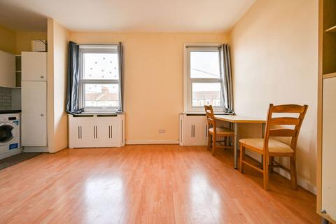 1 bedroom flat to rent, Long Lane, East Finchley, London, N2