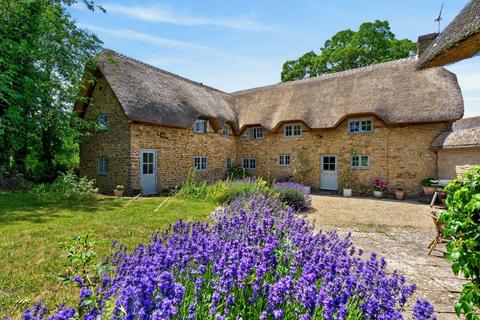 4 bedroom detached house for sale, The Green, Charney Bassett, OX12