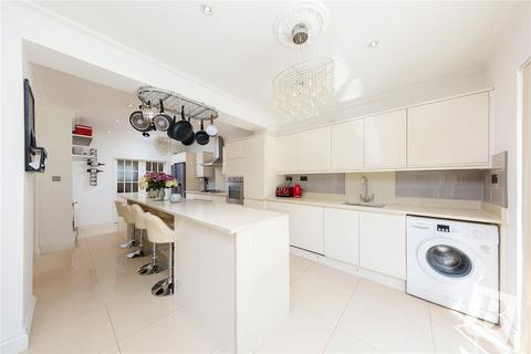 4 bedroom detached house for sale, Risebridge Road, Gidea Park, RM2