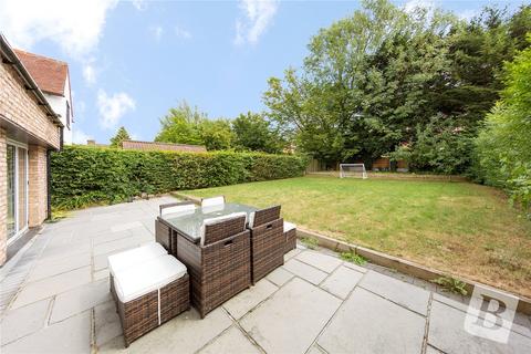 4 bedroom detached house for sale, Risebridge Road, Gidea Park, RM2