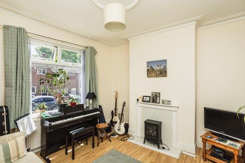 3 bedroom end of terrace house for sale, Cliffefield Road, Swinton S64