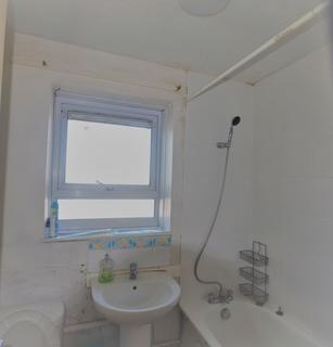 1 bedroom flat to rent, Pershore Close, IG2 6RR