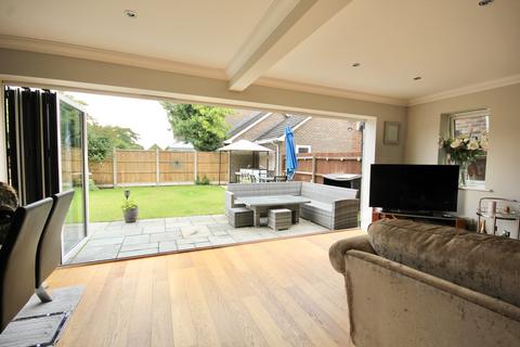 3 bedroom detached house for sale, Cynthia Road, Poole BH12