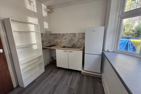 undefined, Cheam Road, Epsom