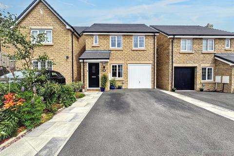 3 bedroom detached house for sale, Curlew Avenue, Buxton
