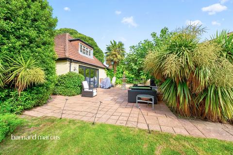 4 bedroom detached house for sale, Blackthorne Road, Great Bookham, Leatherhead
