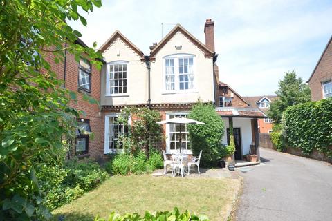 3 bedroom semi-detached house for sale, Downing Street, Farnham, GU9